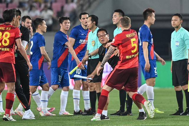 高尔夫天津女子公开赛落幕 泰国球员考缇达夺中巡首冠